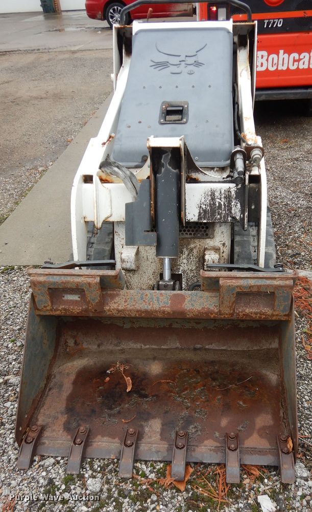 image for item DI6943 2011 Bobcat MT55  compact utility loader