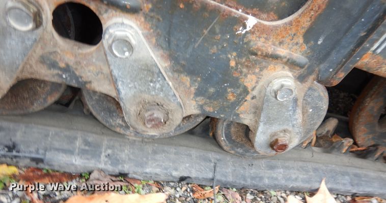 image for item DI6943 2011 Bobcat MT55  compact utility loader