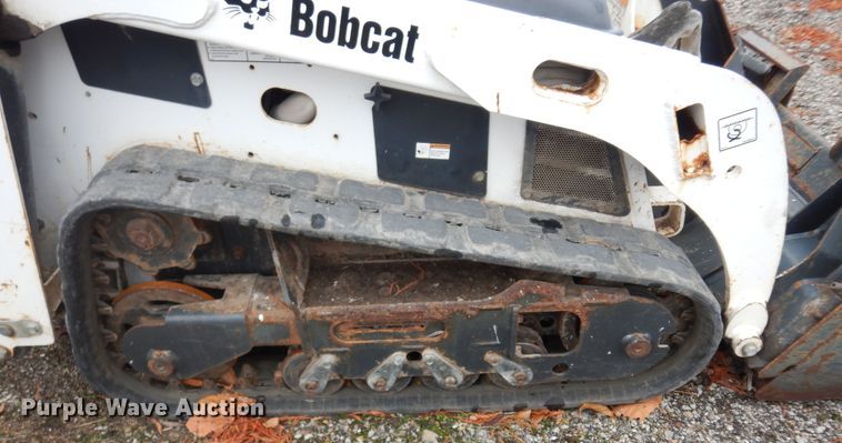 image for item DI6943 2011 Bobcat MT55  compact utility loader