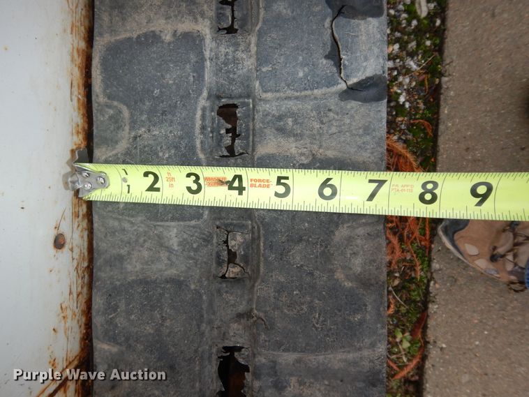 image for item DI6943 2011 Bobcat MT55  compact utility loader