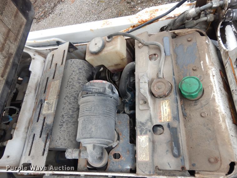 image for item DI6943 2011 Bobcat MT55  compact utility loader