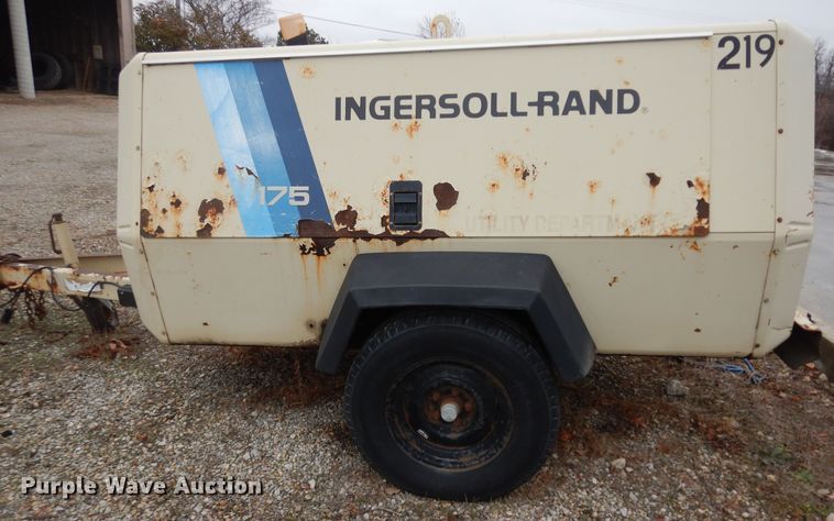 image for item DI6945 1995 Ingersoll Rand P175WJD  air compressor