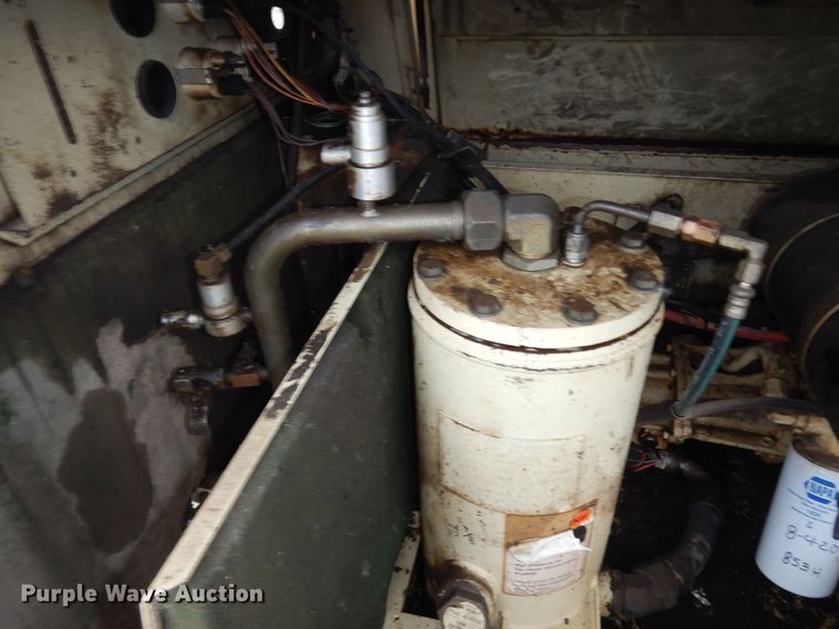 image for item DI6945 1995 Ingersoll Rand P175WJD  air compressor