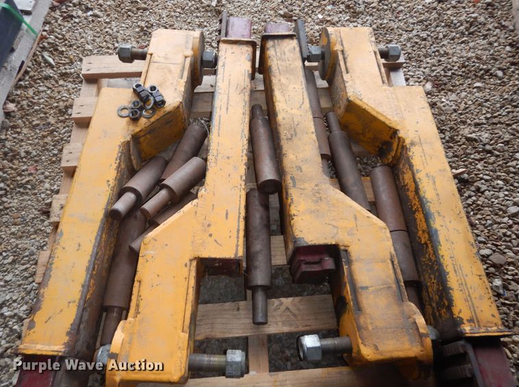 image for item DI6946 Mohawk TP16  two post automotive lift