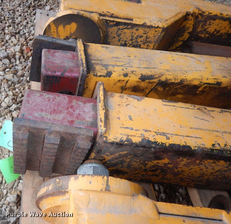 image for item DI6946 Mohawk TP16  two post automotive lift