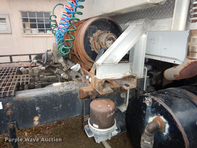 image for item DI6949 1999 Volvo WG  semi truck