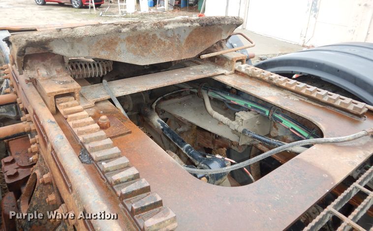 image for item DI6949 1999 Volvo WG  semi truck