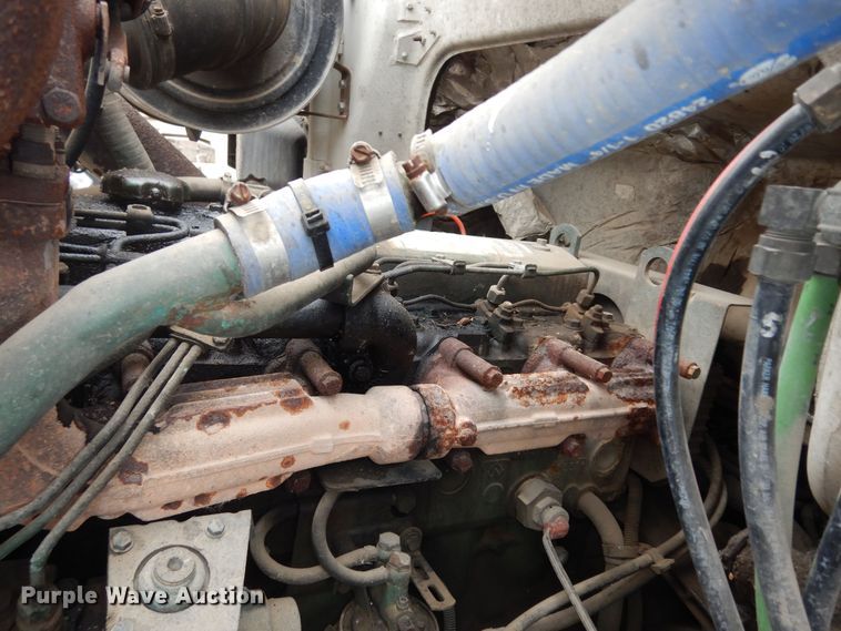 image for item DI6949 1999 Volvo WG  semi truck