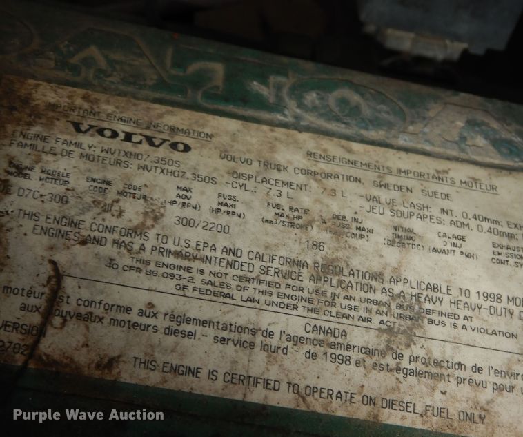 image for item DI6949 1999 Volvo WG  semi truck