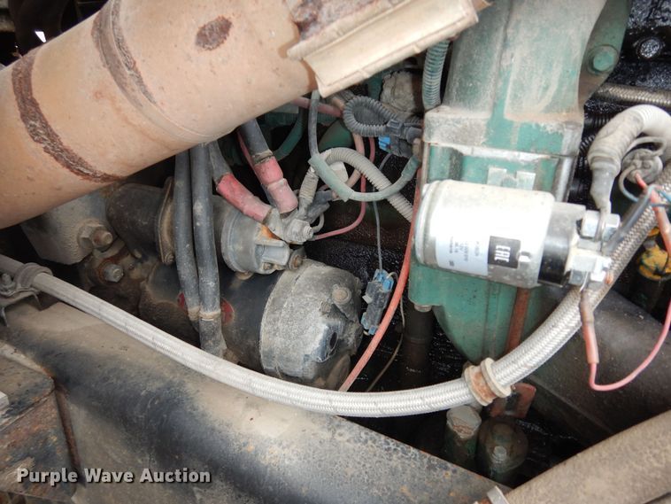 image for item DI6949 1999 Volvo WG  semi truck