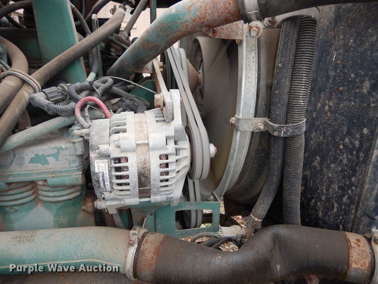 image for item DI6949 1999 Volvo WG  semi truck