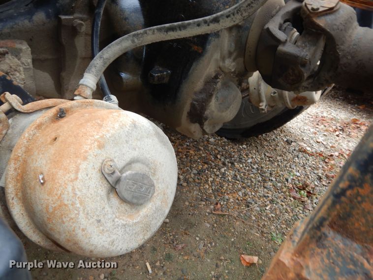 image for item DI6949 1999 Volvo WG  semi truck