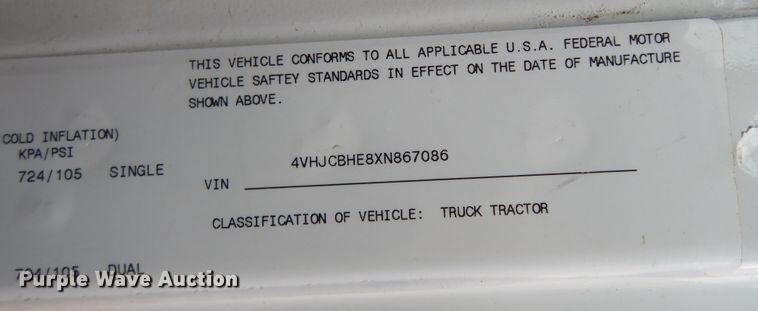 image for item DI6949 1999 Volvo WG  semi truck