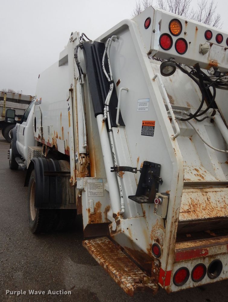 image for item DI6958 2008 Ford F450 Super Duty XL  refuse truck