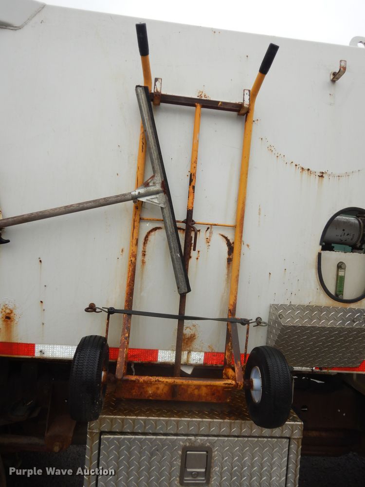 image for item DI6958 2008 Ford F450 Super Duty XL  refuse truck