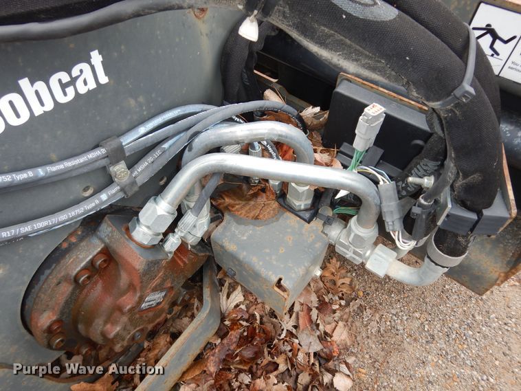 image for item DI6963 2017 Bobcat 18PLA  skid steer cold planer