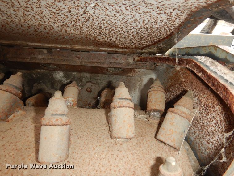 image for item DI6963 2017 Bobcat 18PLA  skid steer cold planer