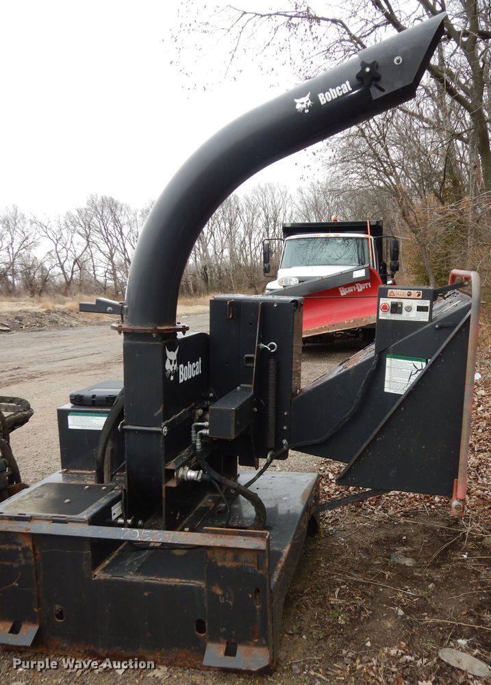 image for item DI6965 Bobcat WC-8A  skid steer wood chipper