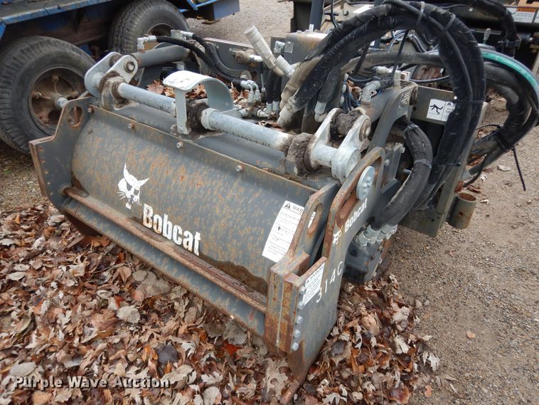 image for item DI6966 2009 Bobcat  skid steer cold planer