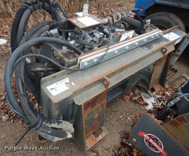 image for item DI6966 2009 Bobcat  skid steer cold planer