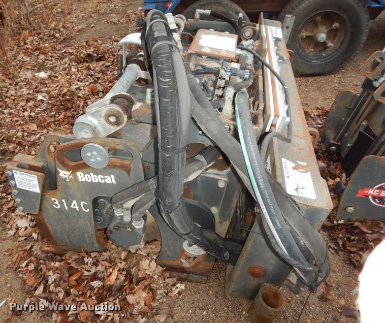 image for item DI6966 2009 Bobcat  skid steer cold planer