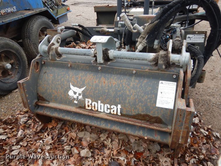 image for item DI6966 2009 Bobcat  skid steer cold planer