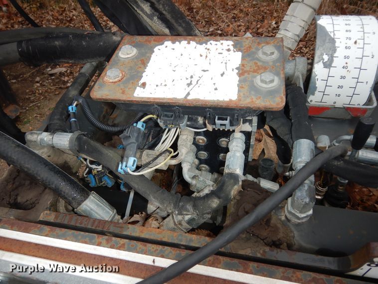 image for item DI6966 2009 Bobcat  skid steer cold planer