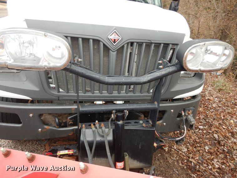 image for item DI6990 Boss STB07738  snow plow