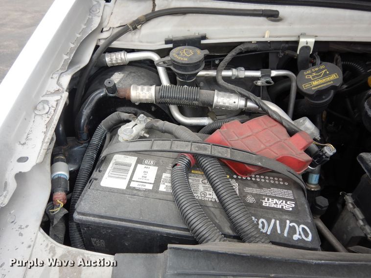 image for item DI6997 2013 Ford E450 Super Duty  shuttle bus