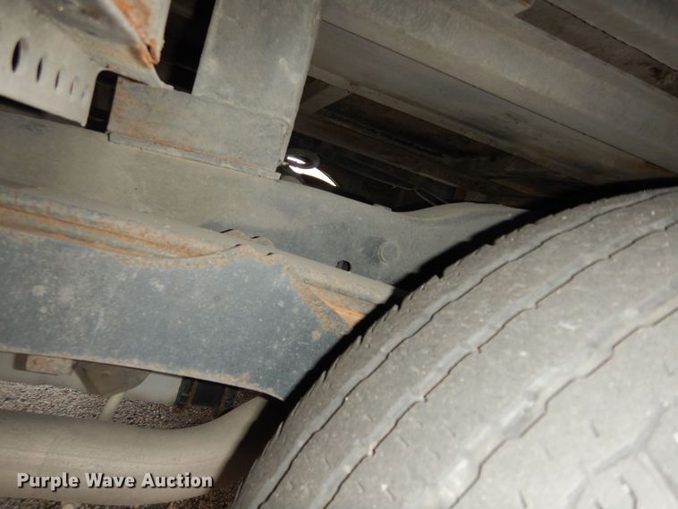 image for item DI6997 2013 Ford E450 Super Duty  shuttle bus