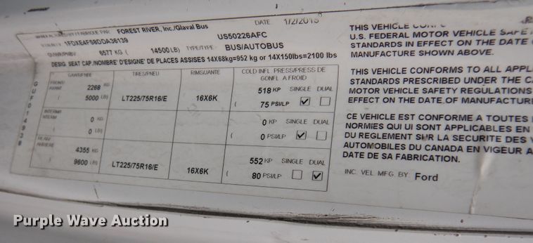 image for item DI6997 2013 Ford E450 Super Duty  shuttle bus