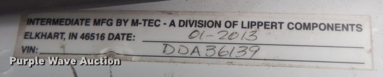 image for item DI6997 2013 Ford E450 Super Duty  shuttle bus