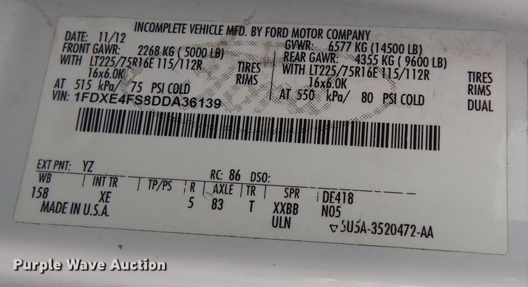 image for item DI6997 2013 Ford E450 Super Duty  shuttle bus