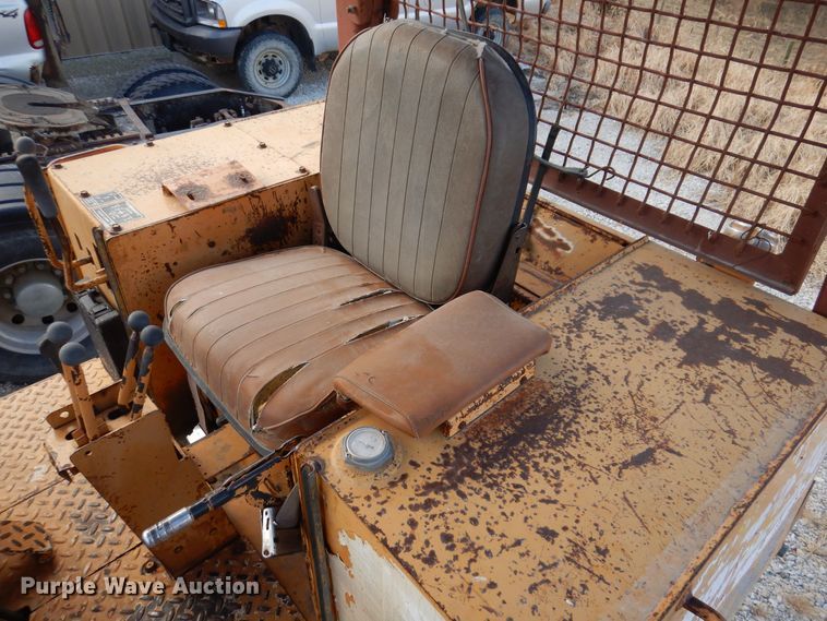 image for item DK2076 1988 Case 1150E  dozer