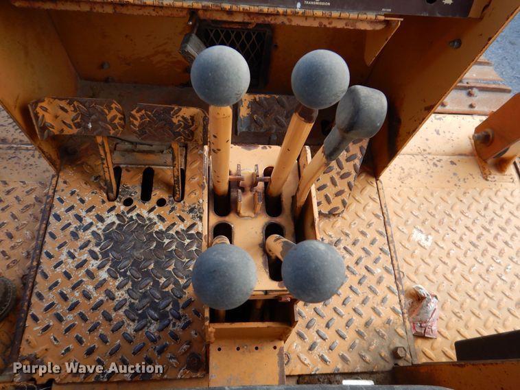 image for item DK2076 1988 Case 1150E  dozer