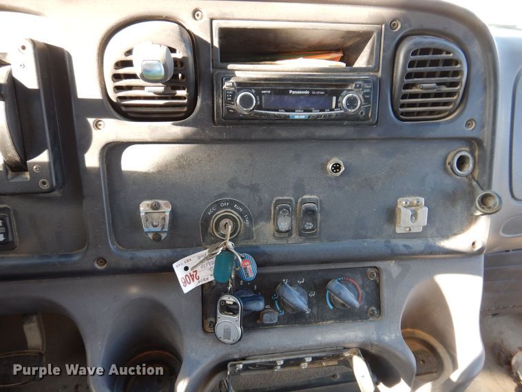 image for item DK2077 2010 Freightliner 310TS  school bus