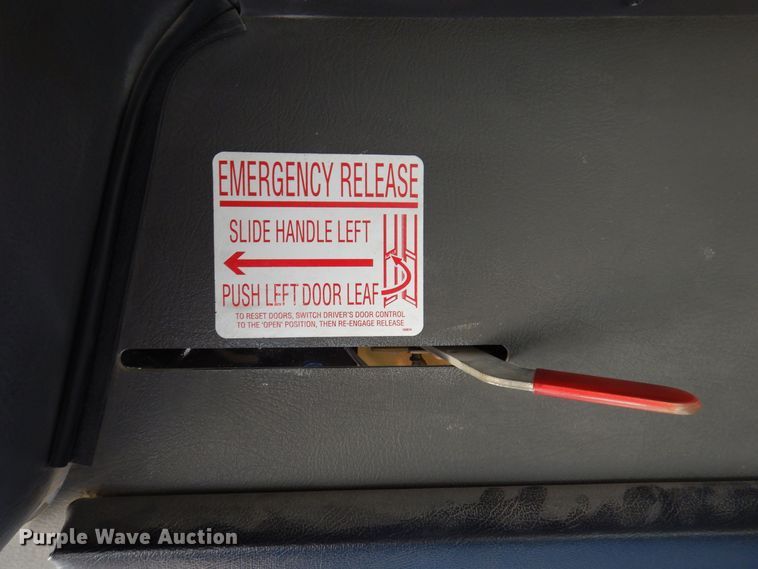 image for item DK2077 2010 Freightliner 310TS  school bus