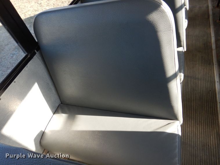 image for item DK2077 2010 Freightliner 310TS  school bus