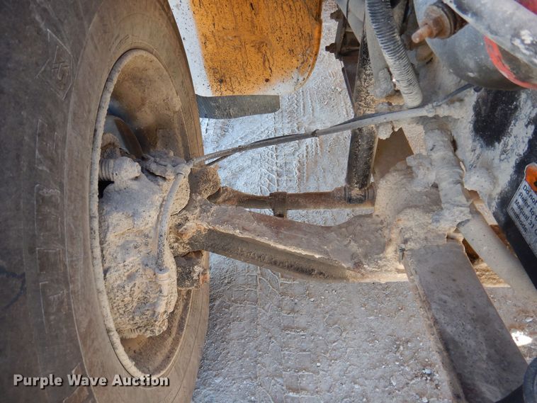 image for item DK2077 2010 Freightliner 310TS  school bus