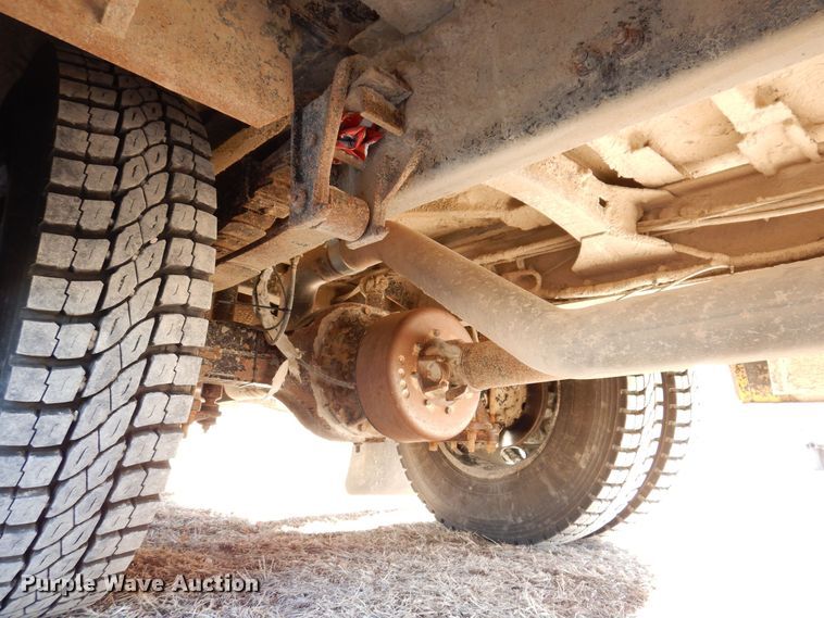 image for item DK2077 2010 Freightliner 310TS  school bus