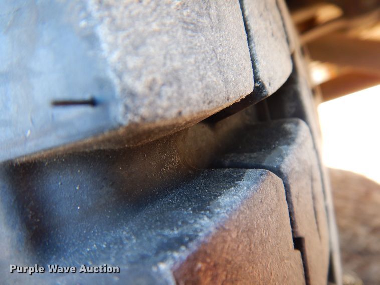 image for item DK2077 2010 Freightliner 310TS  school bus