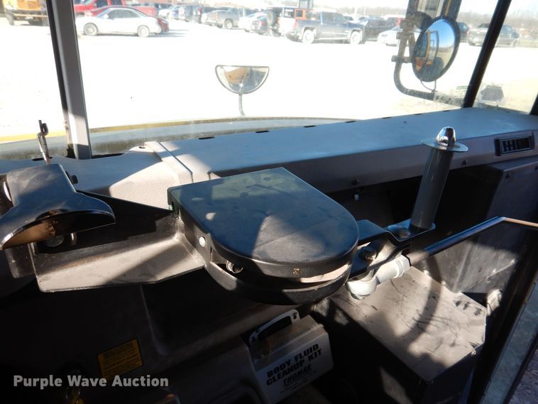 image for item DK2078 2005 Thomas 101PS  school bus