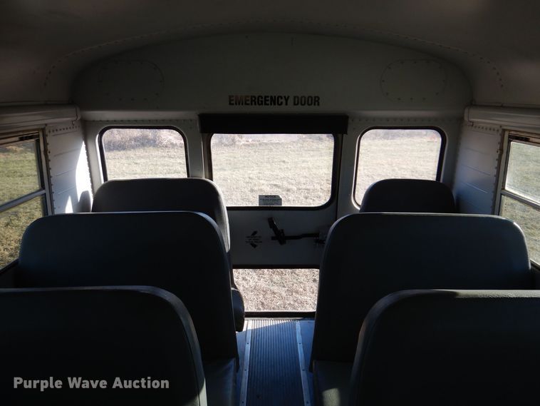 image for item DK2078 2005 Thomas 101PS  school bus