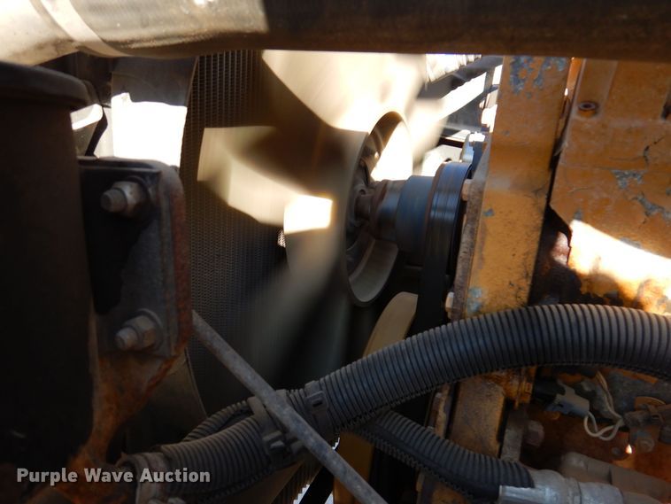 image for item DK2078 2005 Thomas 101PS  school bus