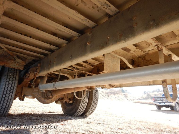 image for item DK2078 2005 Thomas 101PS  school bus