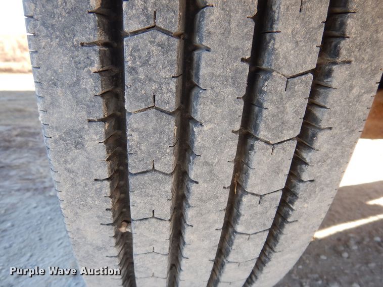 image for item DK2078 2005 Thomas 101PS  school bus