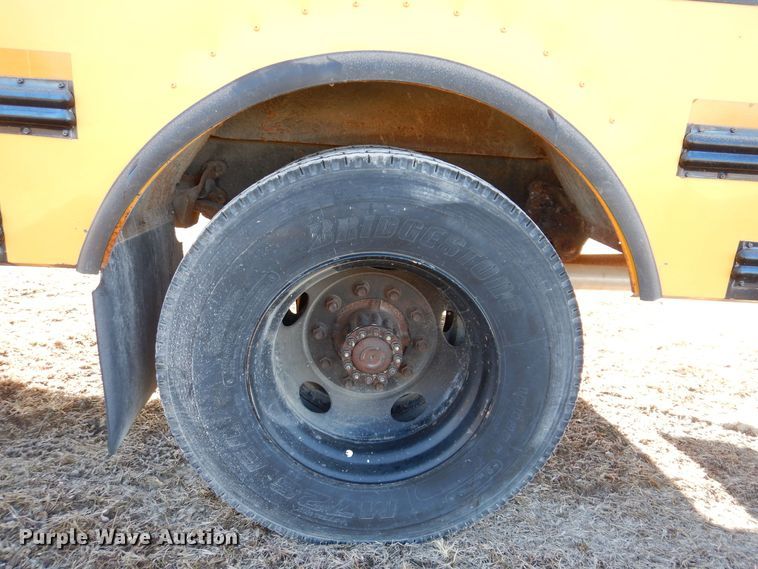 image for item DK2078 2005 Thomas 101PS  school bus