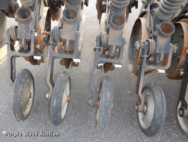 image for item DK7500 Truax FLXII-812  grain drill