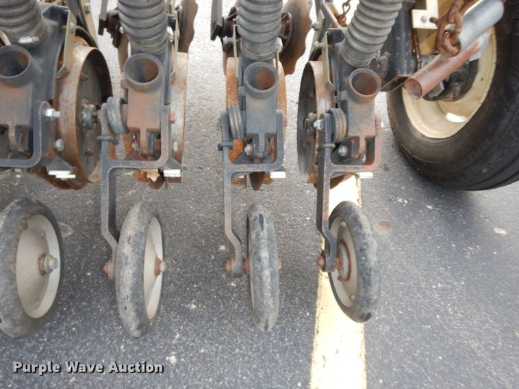 image for item DK7500 Truax FLXII-812  grain drill