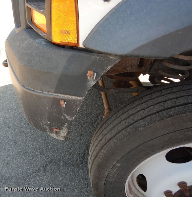 image for item DM3206 2006 Ford F450 Super Duty XL  delivery truck